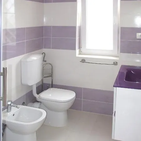 Vakantiehuis Holiday Home Villa Lina - Prm146